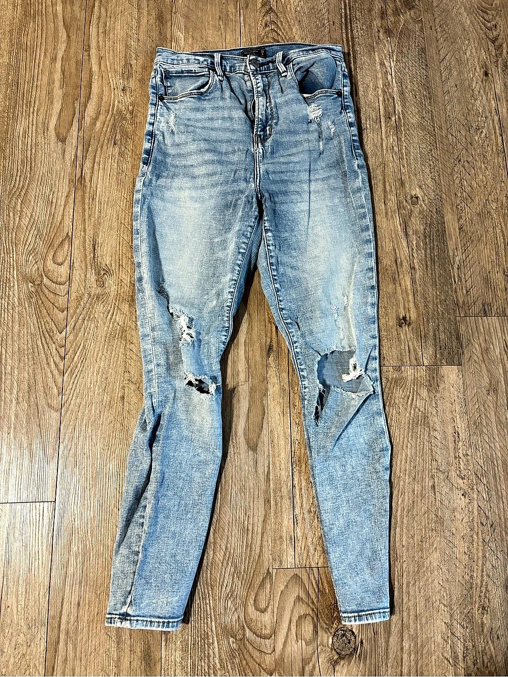 Abercrombie & Fitch Ultra High Rise Super Skinny Ankle Jeans Distressed Blue
